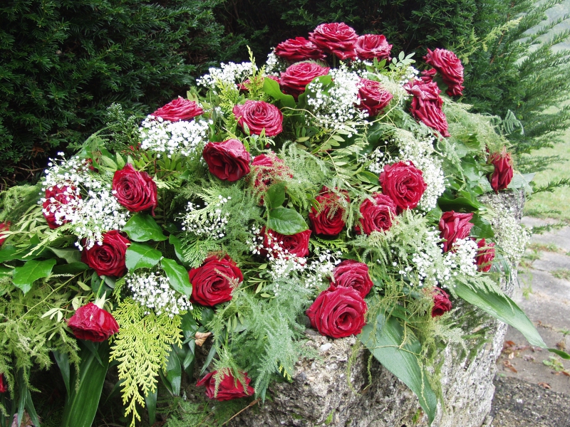 funeraire-ASPREMONT-min_roses-61203